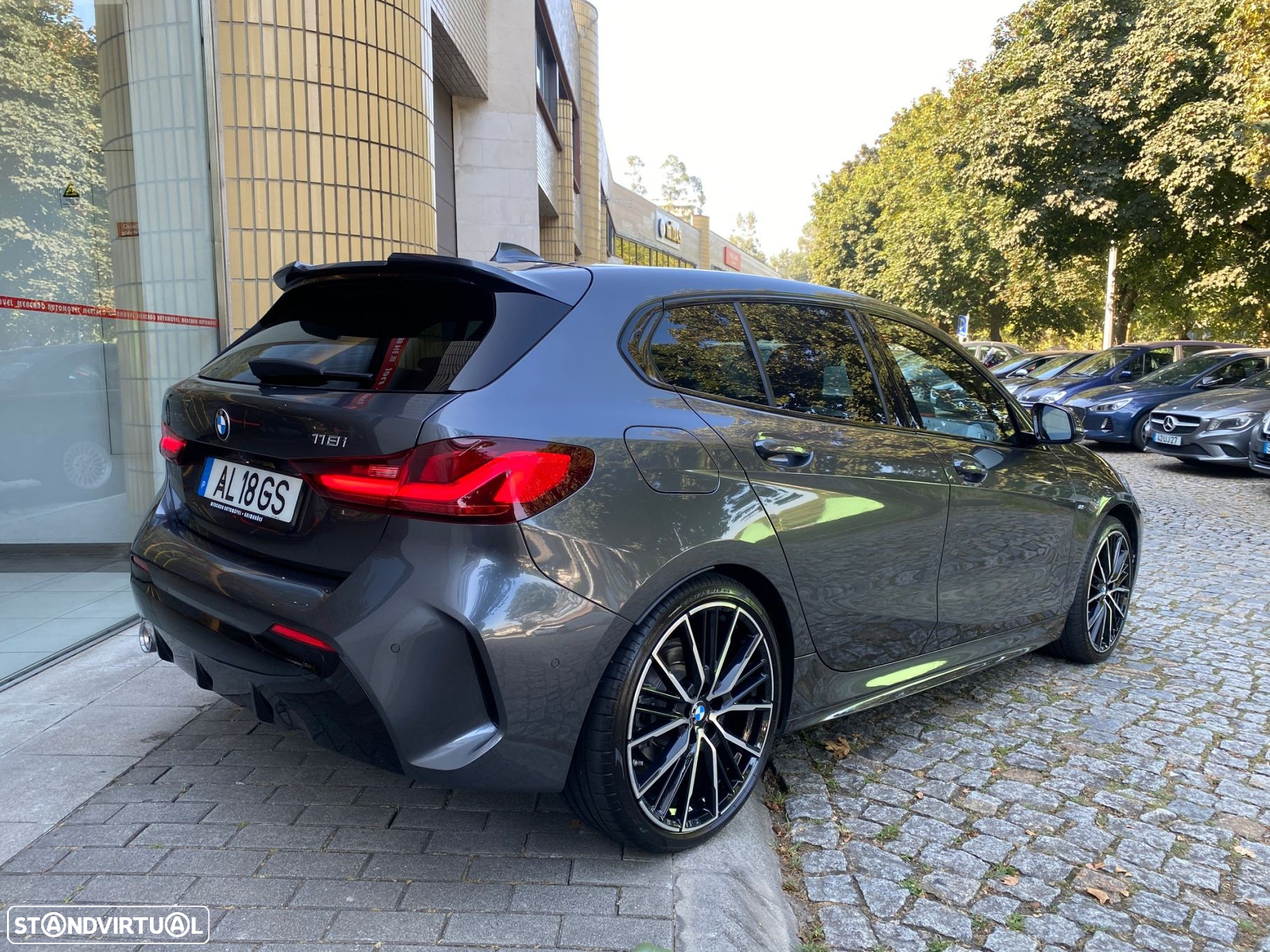 BMW 118 i Pack Desportivo M Auto - 3