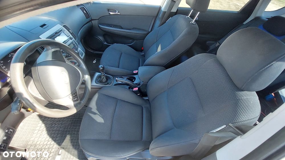 Hyundai i30 1.6 CRDi Comfort - 15