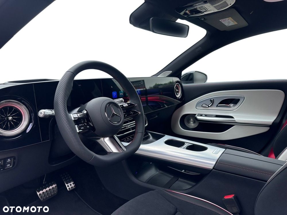 Mercedes-Benz CLA 200 mHEV 8G-DCT - 11