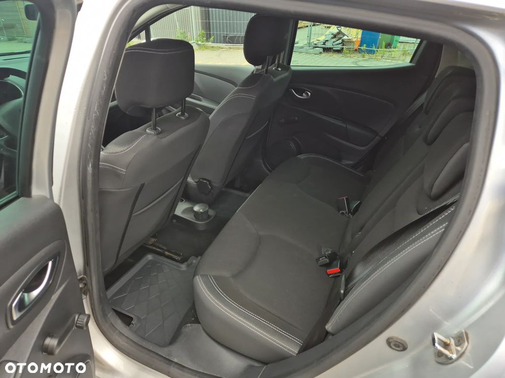 Renault Clio 1.2 16V Alize - 12