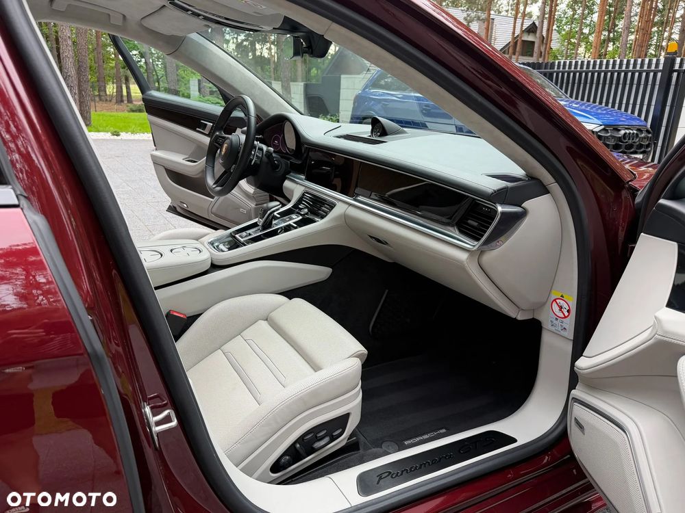 Porsche Panamera - 11