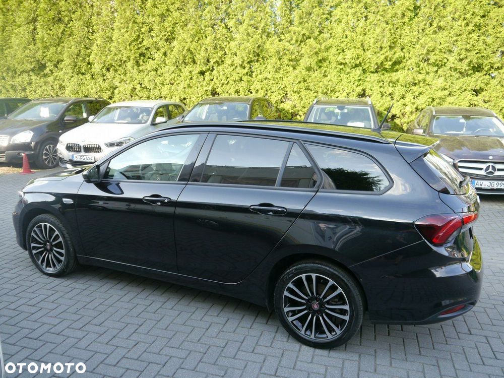 Fiat Tipo 1.6 MultiJet 16v Sport - 11