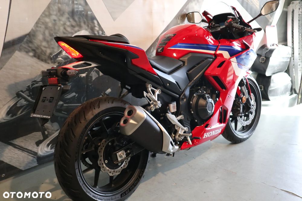Honda CBR - 18