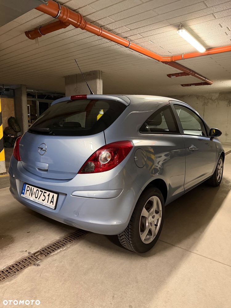Opel Corsa 1.4 16V Cosmo - 5