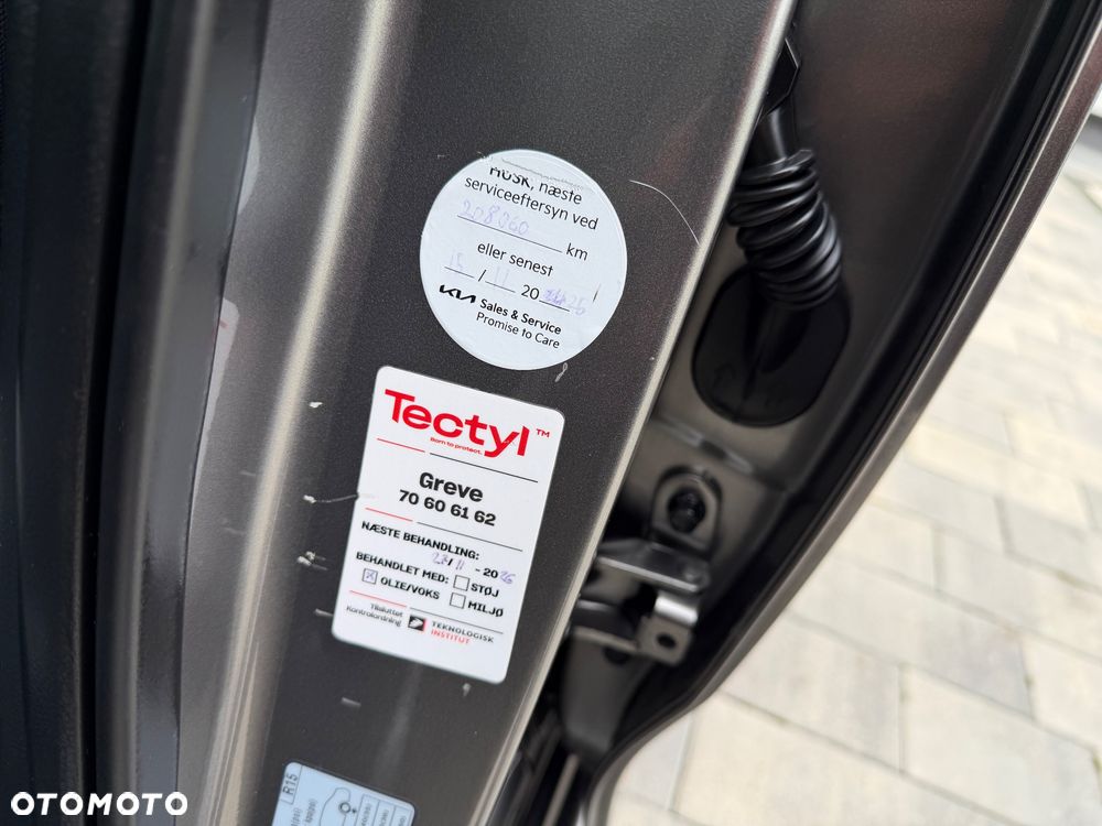 Kia Carens 1.7 CRDi XL 7os - 23