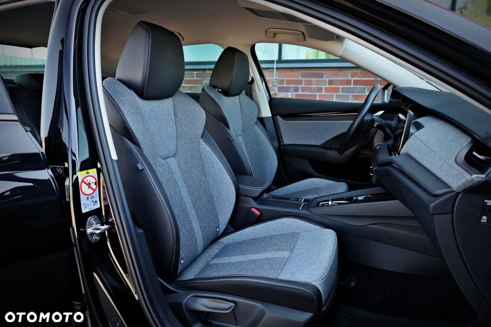 Skoda Octavia 2.0 TDI Selection DSG - 26