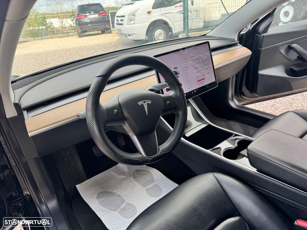 Tesla Model 3 Standard Range Plus RWD - 4