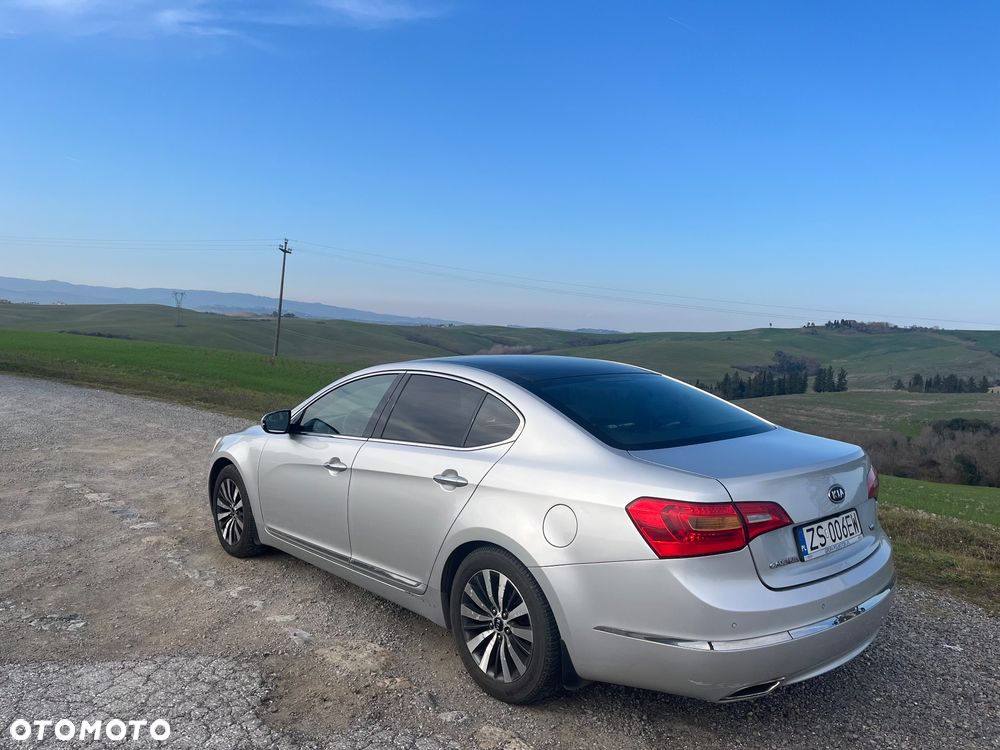 Kia Cadenza - 15