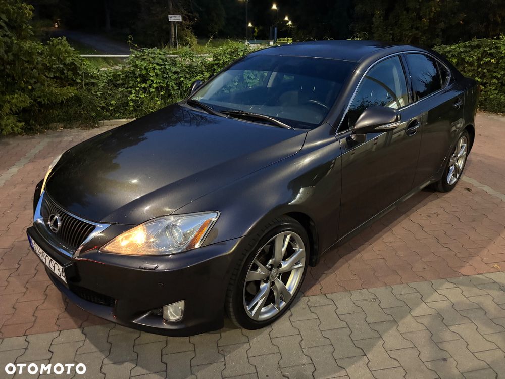 Lexus Is 2009 photo 2