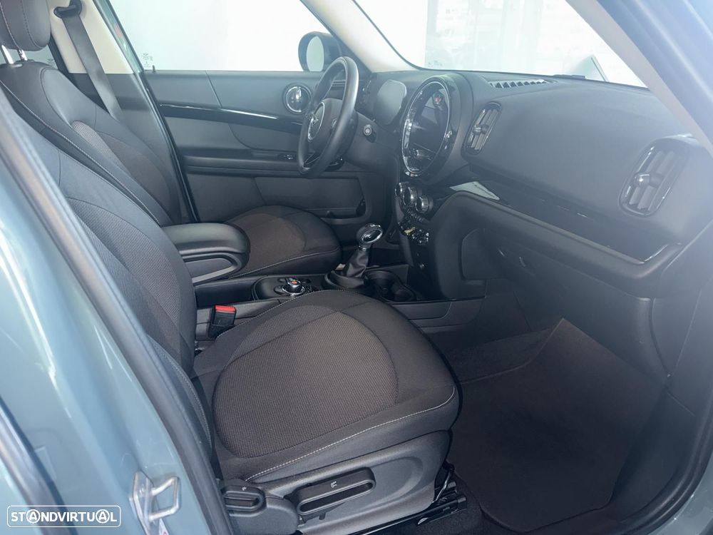MINI Countryman Cooper SE ALL4 Auto - 7