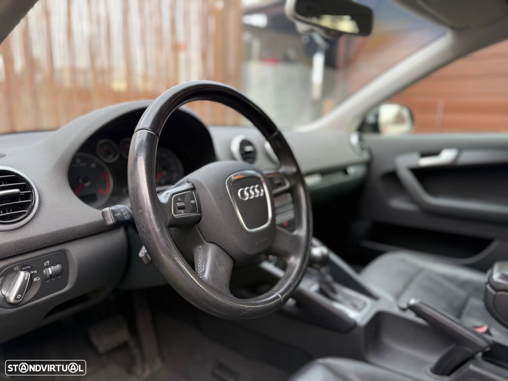 Audi A3 Sportback 1.6 TDI Attraction S tronic - 19