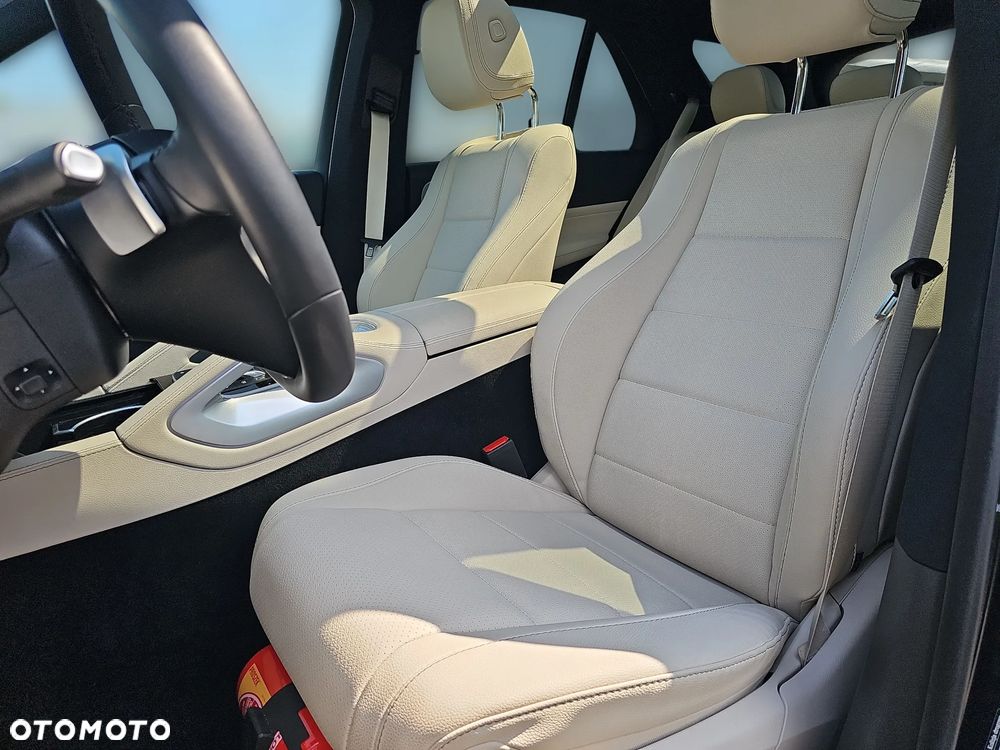Mercedes-Benz GLE 300 d 4Matic 9G-TRONIC AMG Line Advanced Plus - 10