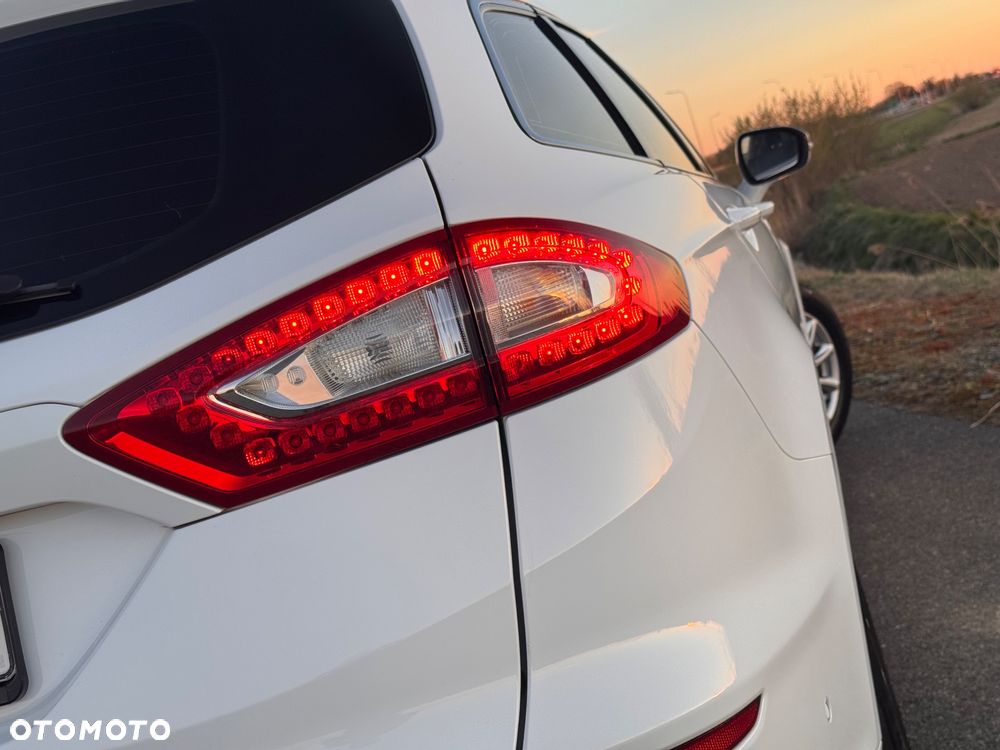 Ford Mondeo 2.0 EcoBlue Titanium - 14