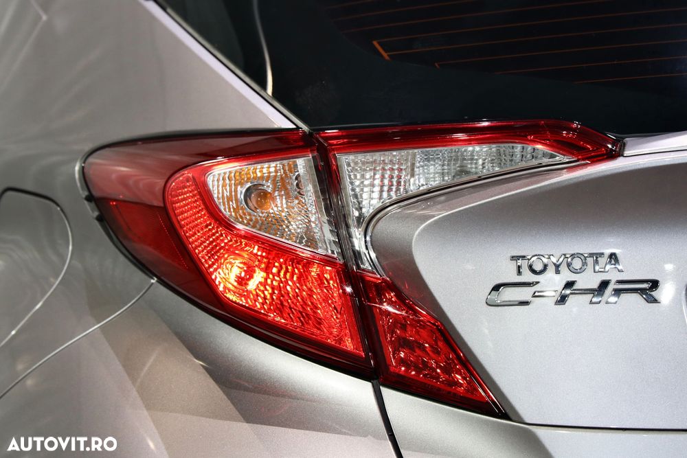 Toyota C-HR Style - 34