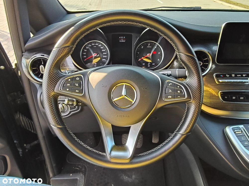 Mercedes-Benz Klasa V 250 d Avantgarde 9G-Tronic (ekstra d³) - 17