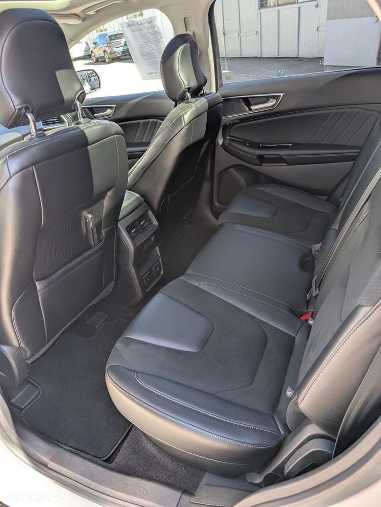 Ford Edge - 12