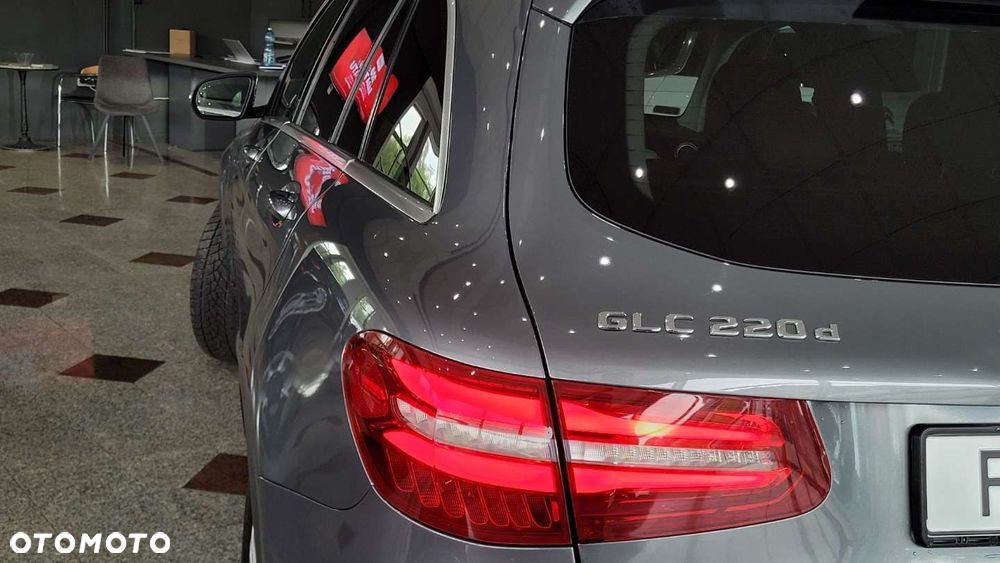 Mercedes-Benz GLC - 11