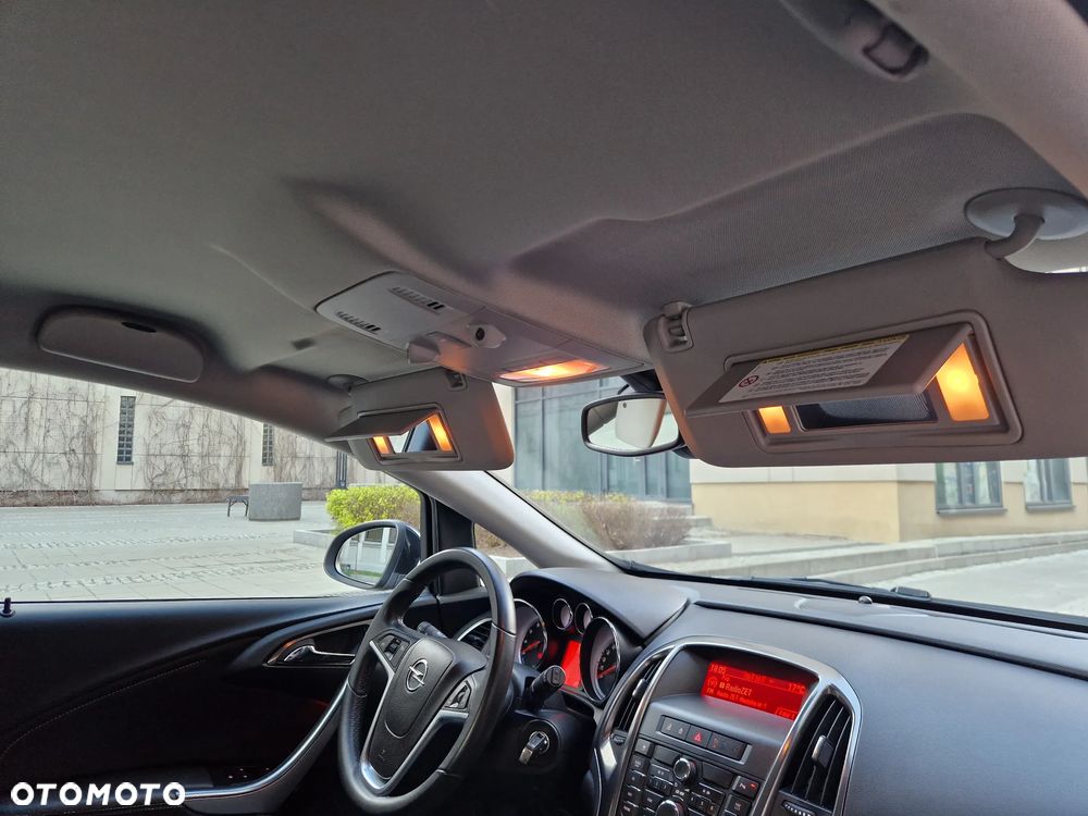 Opel Astra 1.4 T Cosmo EU6 - 39