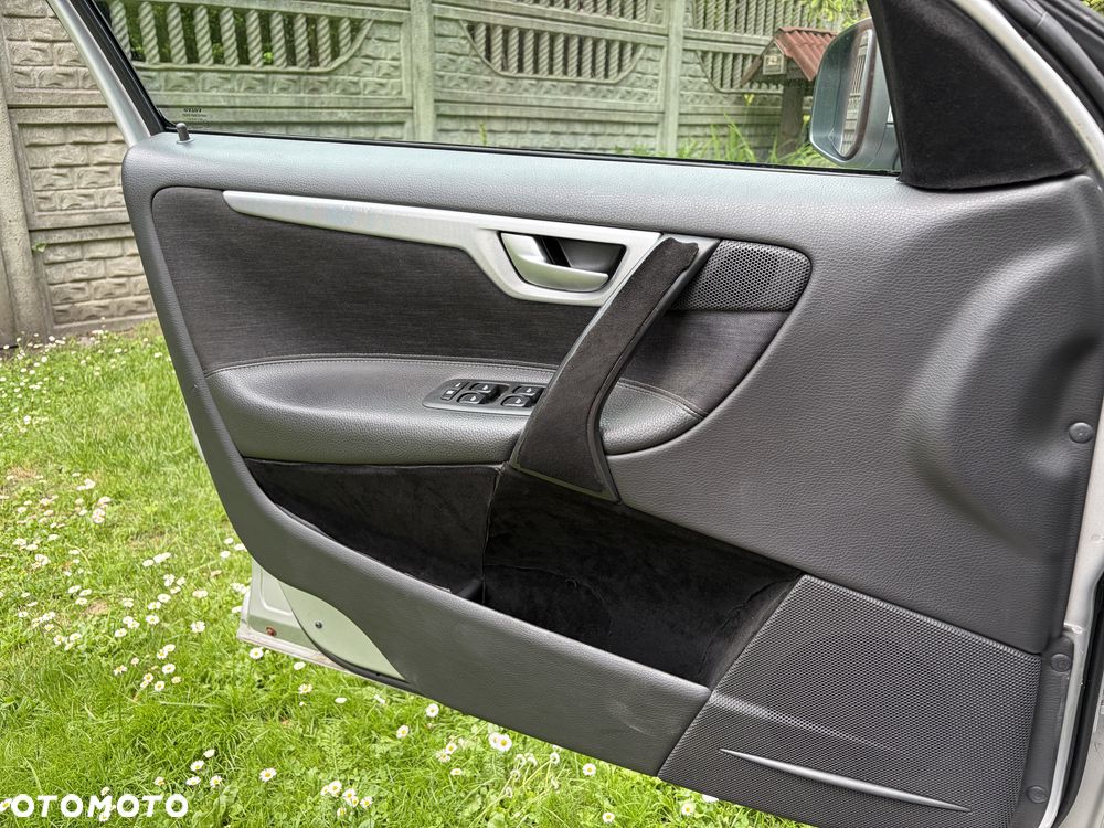 Volvo V70 2.4 Momentum - 17
