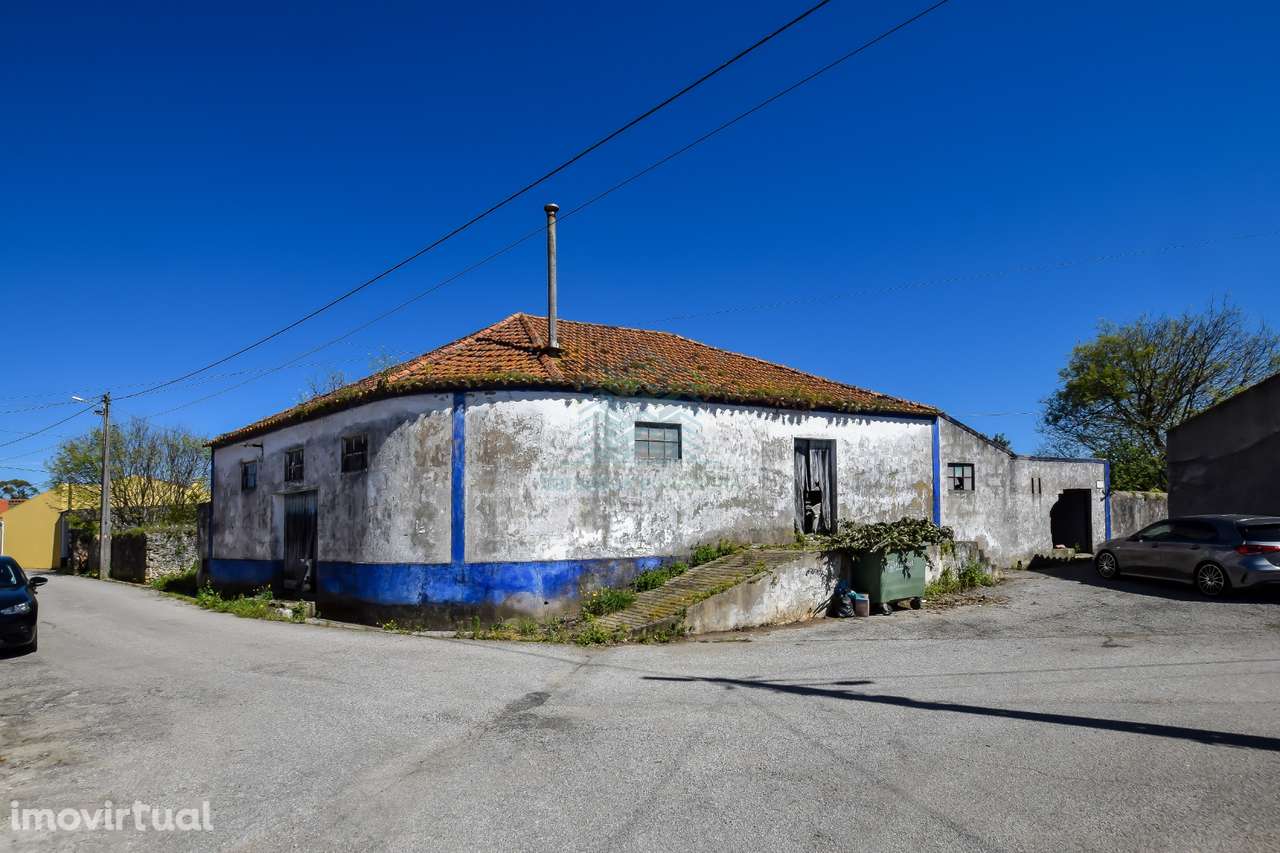 Moradia para Reconstrução com Terreno em Parceiros de São João - Grande imagem: 3/24