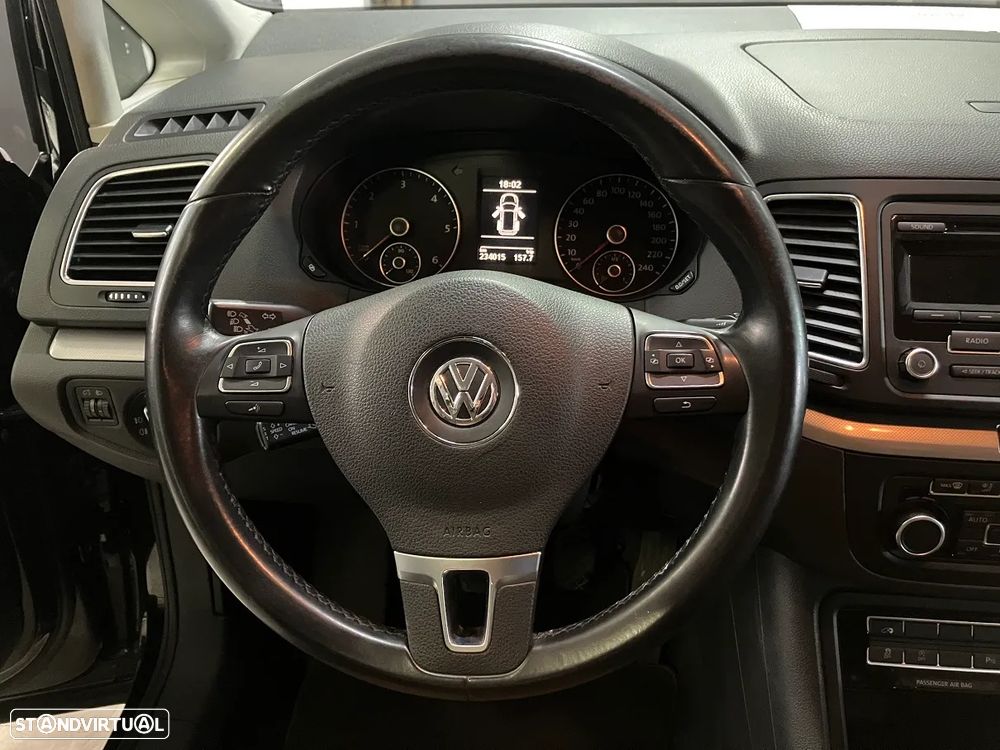 VW Sharan 2.0 TDI Confortline - 23