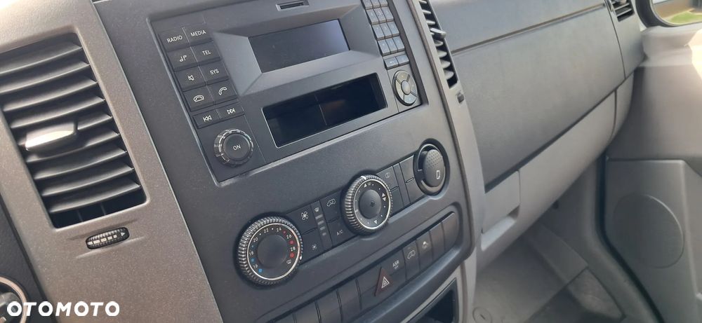 Mercedes-Benz Sprinter 516 - 33