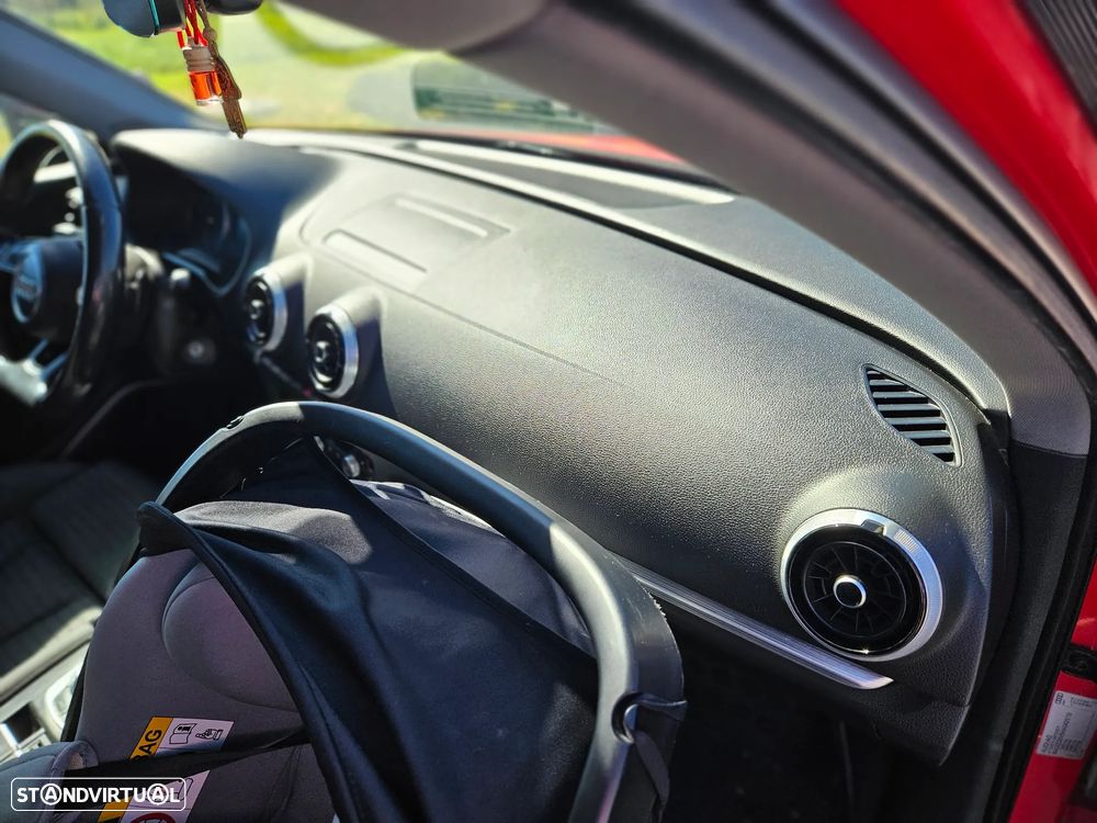 Audi A3 Sportback 2.0 TDI (clean diesel) S tronic S line Sport Pack - 9