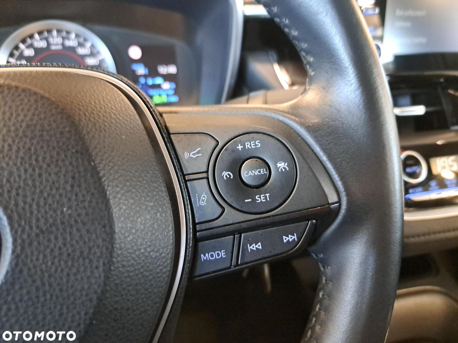 Toyota Corolla - 22