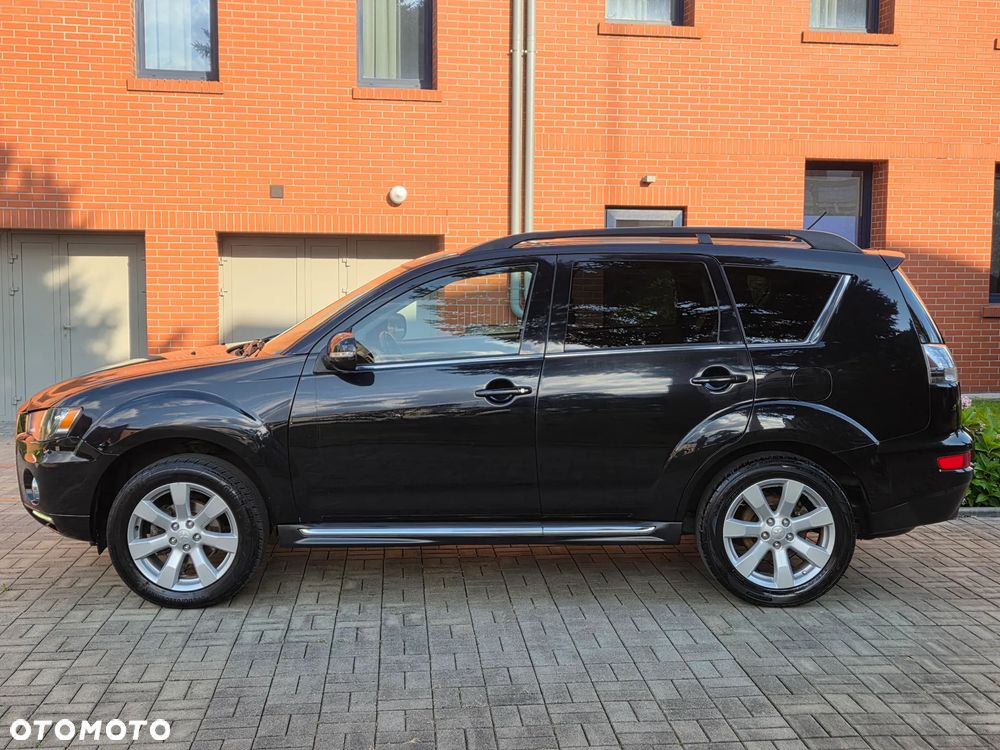 Mitsubishi Outlander 2.0 2WD Invite - 2