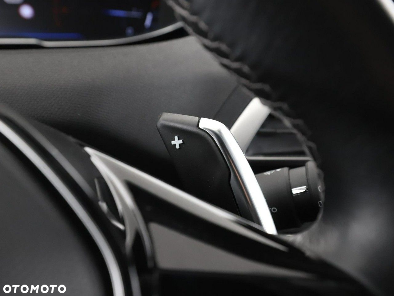 Peugeot 3008 1.2 PureTech Allure S&S EAT6 - 34