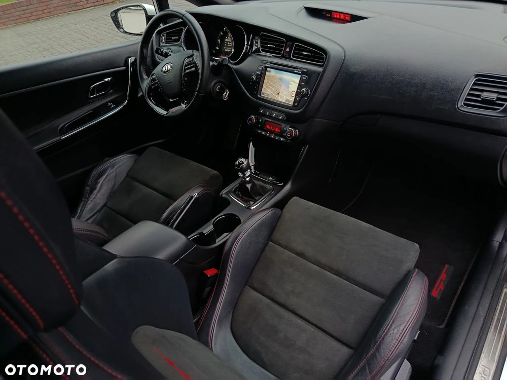 Kia Ceed Cee'd 1.6 T-GDI GT - 26