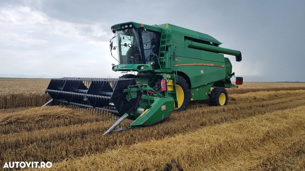 John Deere W440 - 1