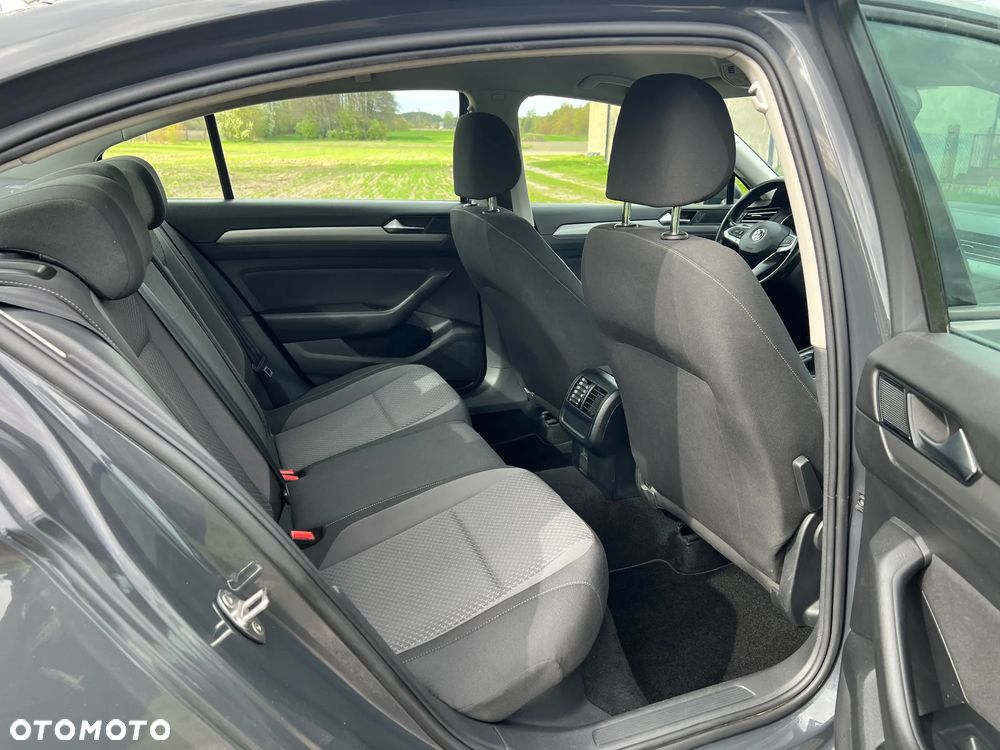 Volkswagen Passat 1.5 TSI EVO Highline - 9