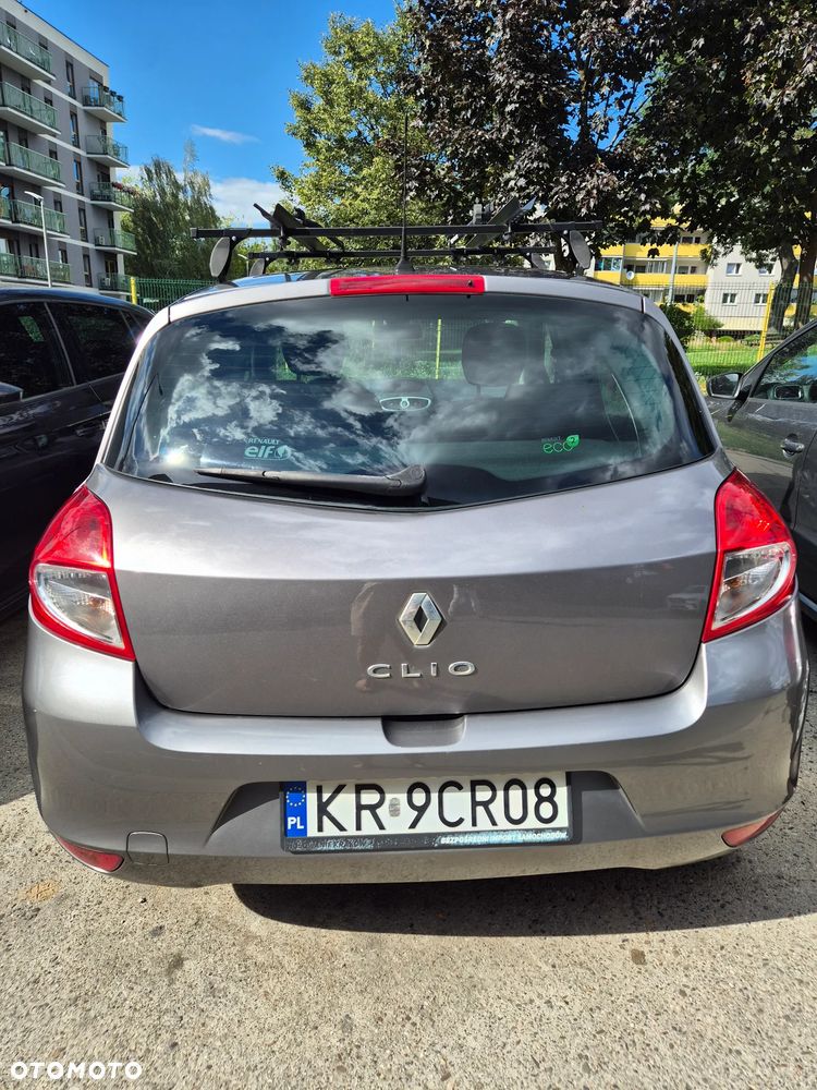 Renault Clio 1.2 16V Night&Day - 3