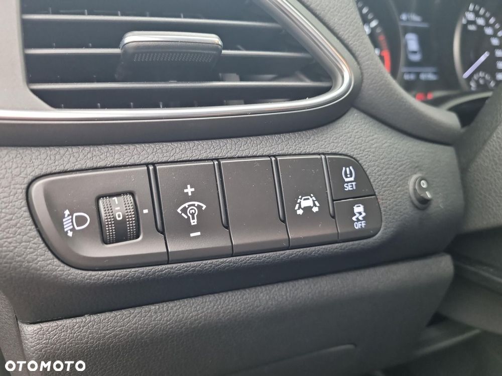 Hyundai i30 1.4 Comfort - 23