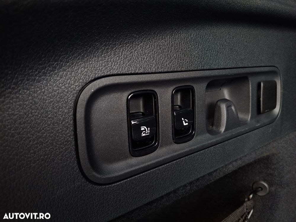 Mercedes-Benz GLC Coupe 300 de 4MATIC - 28