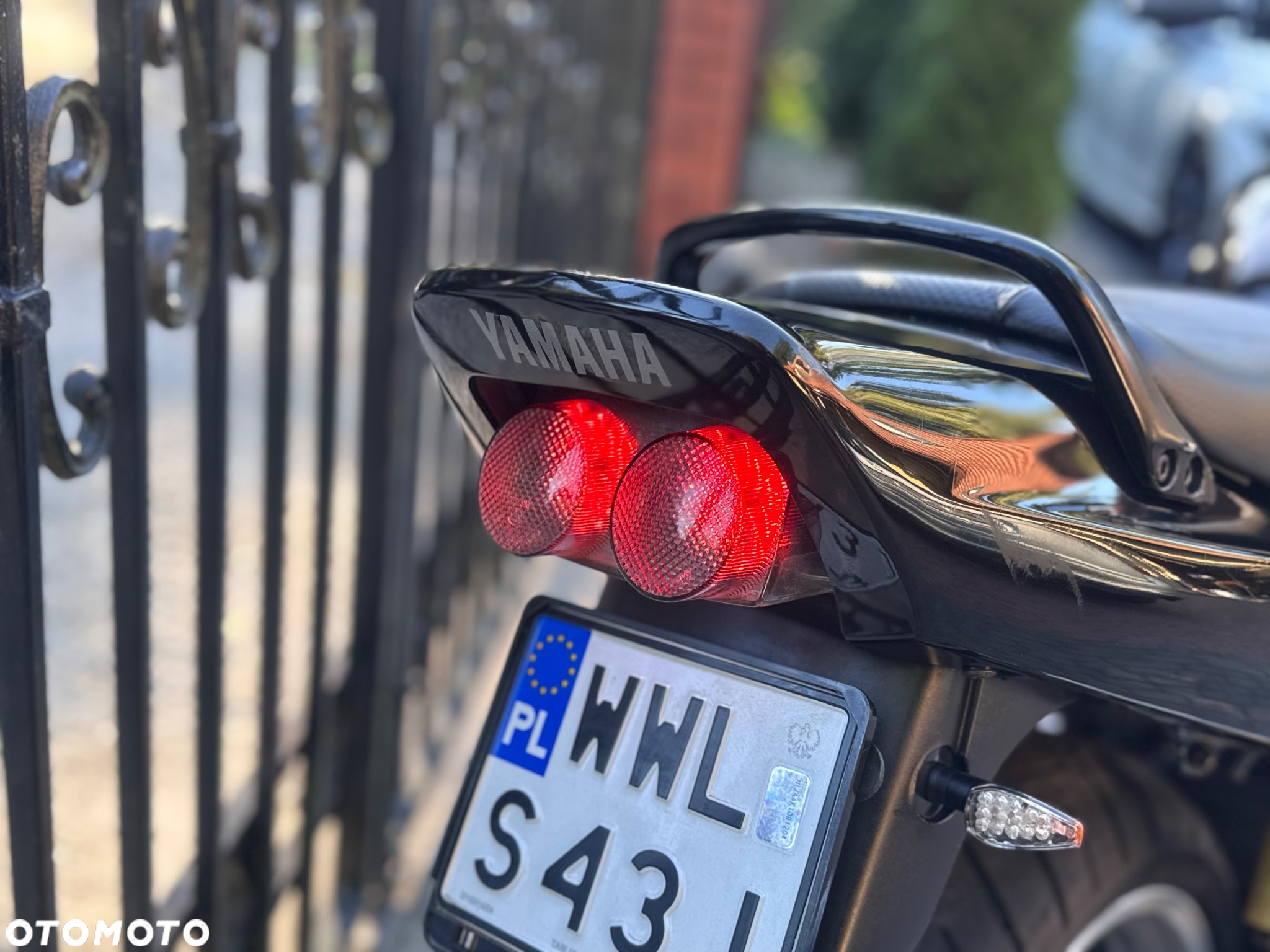 Yamaha XJR - 24