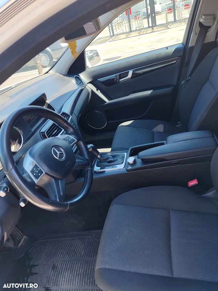 Mercedes-Benz C - 13