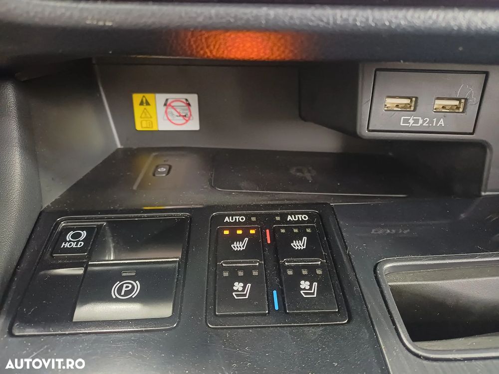 Lexus Seria RX 450h AWD Executive - 30