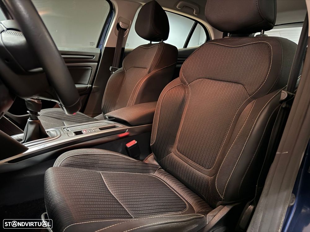 Renault Mégane - 10