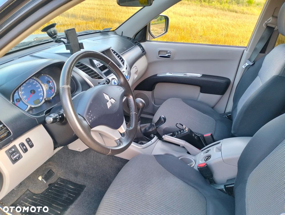 Mitsubishi L200 2.5 DID Intense - 5