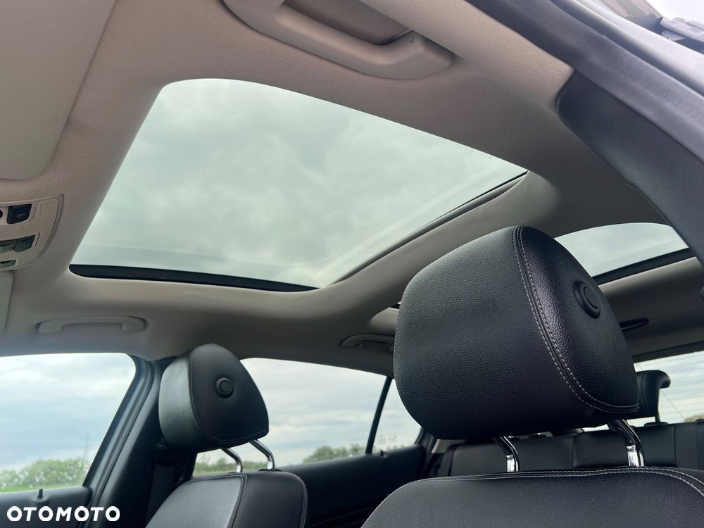 Mercedes-Benz GLA 200 d 7G-DCT - 8