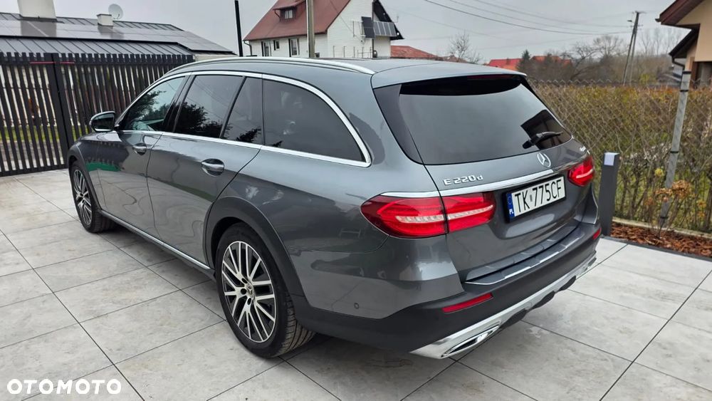 Mercedes-Benz Klasa E - 8