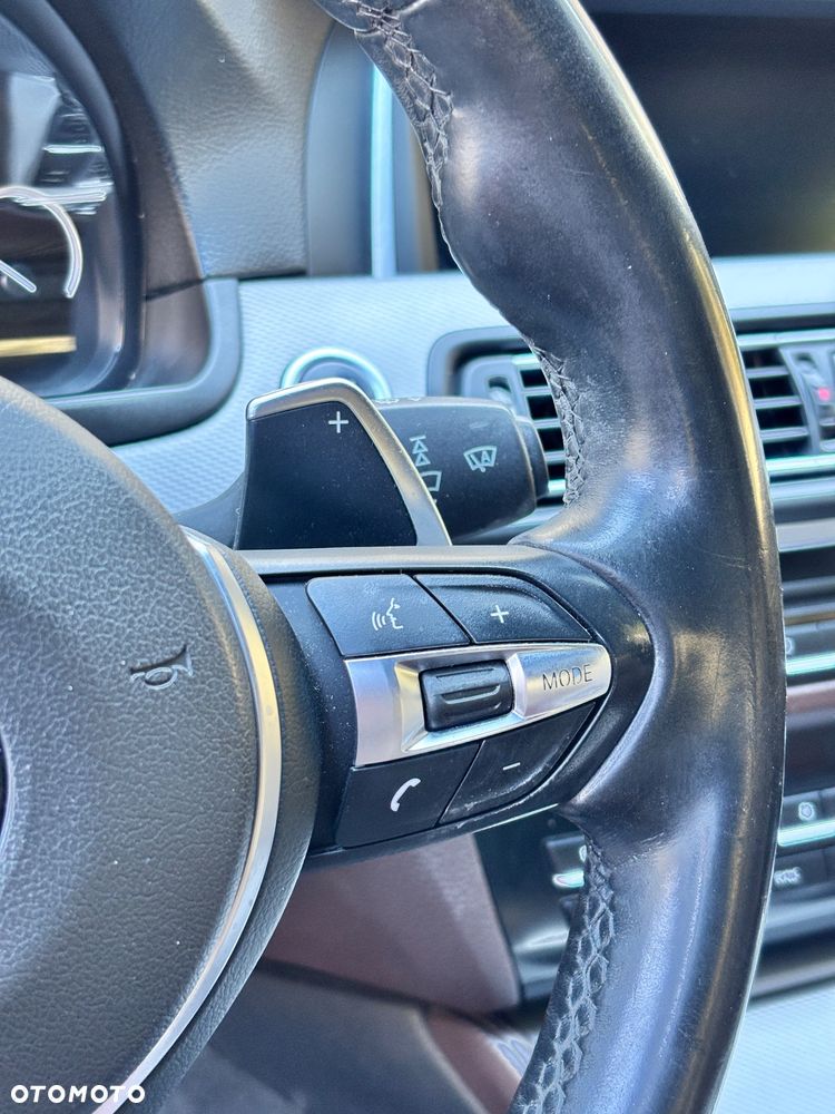 BMW Seria 5 530d xDrive Luxury Line - 11