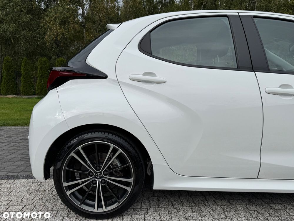 Toyota Yaris 1.5 VVT-i Comfort - 24