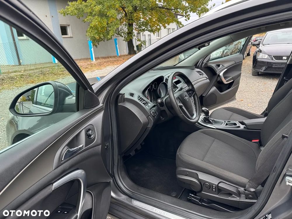 Opel Insignia - 18