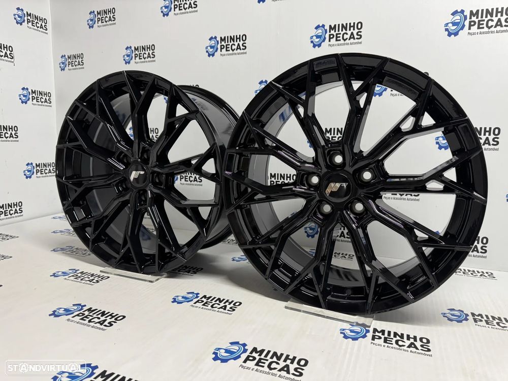 Jantes Japan Racing (JR49) em 18 preto brilho (5x112) - 2