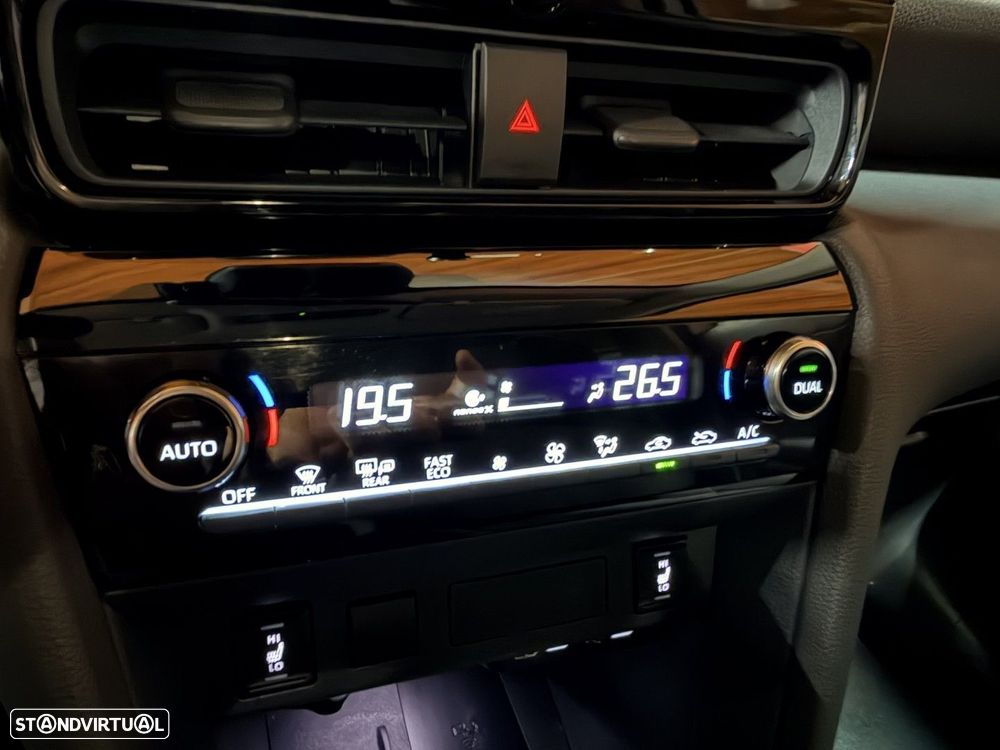 Toyota Yaris Cross 1.5 HDF Premiere Edition - 14