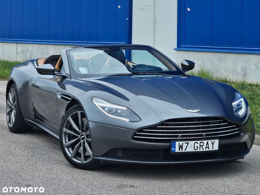 Aston Martin DB11 - 36