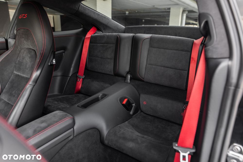 Porsche 911 Carrera GTS PDK - 38